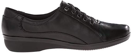 Best Shoes for Walking On Concrete Clarks Everlay